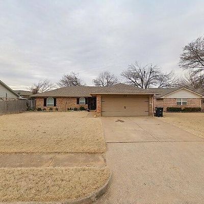 1317 N Lincoln Ave, Moore, OK 73160