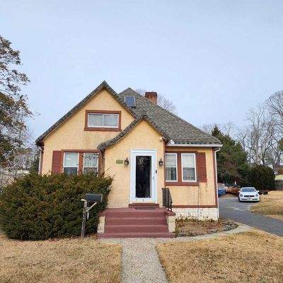 132 Coolidge Ave, Absecon, NJ 08201