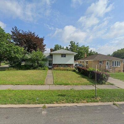 13301 Wolf Ave, Cleveland, OH 44125