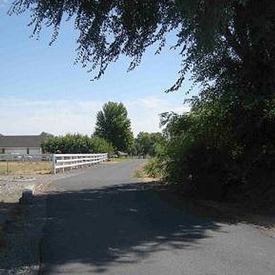 1385 Nw Sjoren Ln, Hermiston, OR 97838