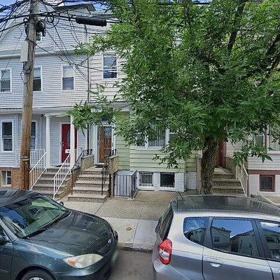 14 Rowland St, Newark, NJ 07104