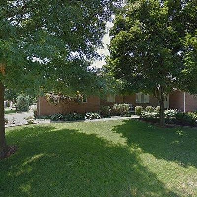 14 Seminole Dr, Columbia, IL 62236