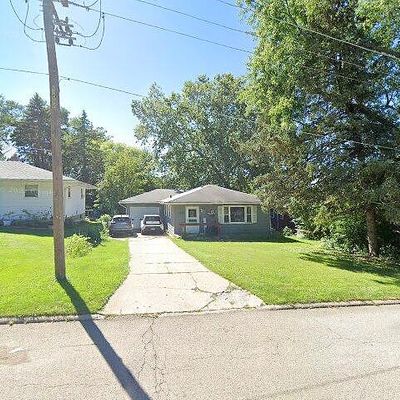 140 Dawn Ave, Rockford, IL 61107