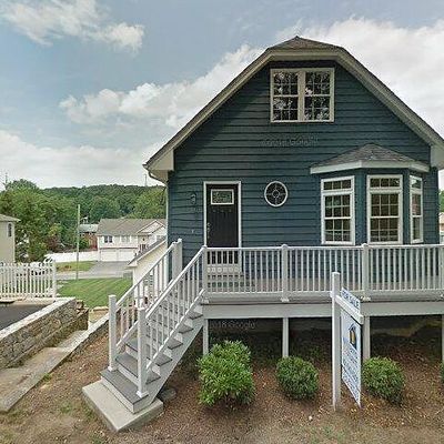 140 Lake View Rd, Cranston, RI 02920