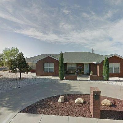 1402 Mossman Dr, Roswell, NM 88201