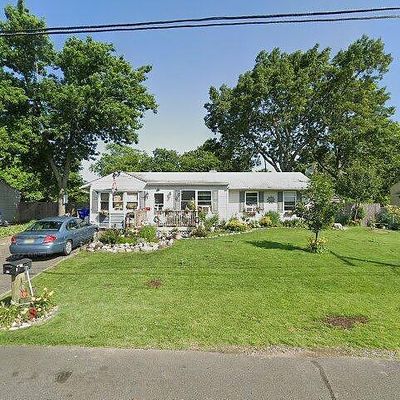 141 Ashwood Dr, Brick, NJ 08723