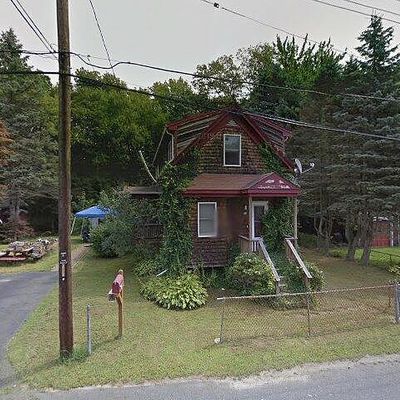 12 Club Ave, Acushnet, MA 02743