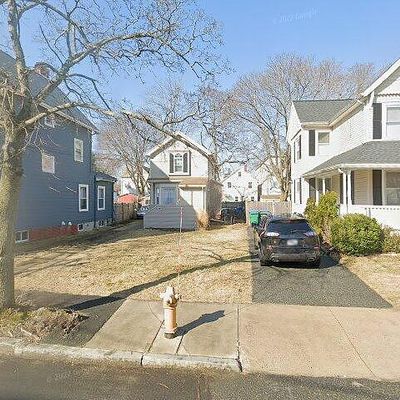 12 Everett St, Medford, MA 02155