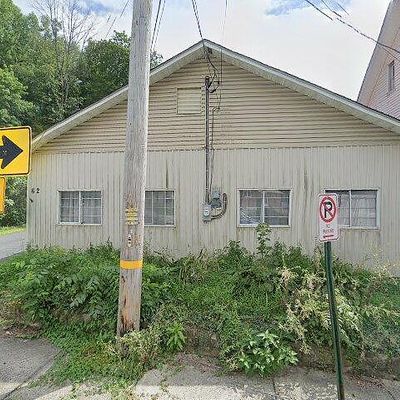 120 Hickory St, Coopersburg, PA 18036