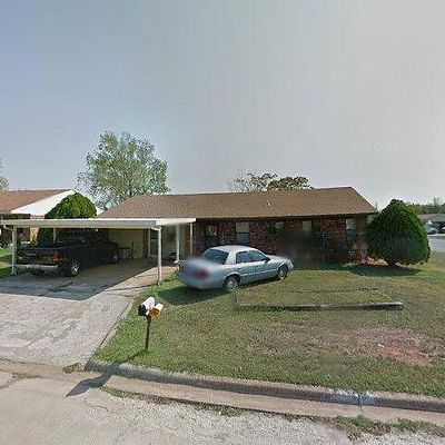 1200 Whispering Glen St, Tecumseh, OK 74873