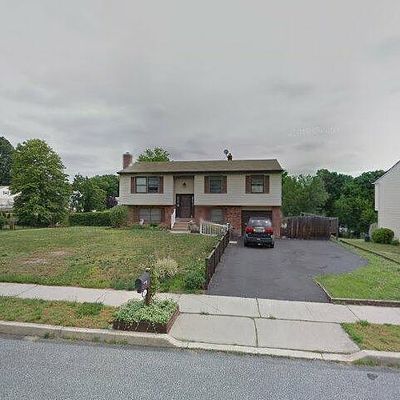 1206 Eric Dr, Upper Chichester, PA 19061