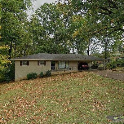 121 Smith Ct, Sheffield, AL 35660