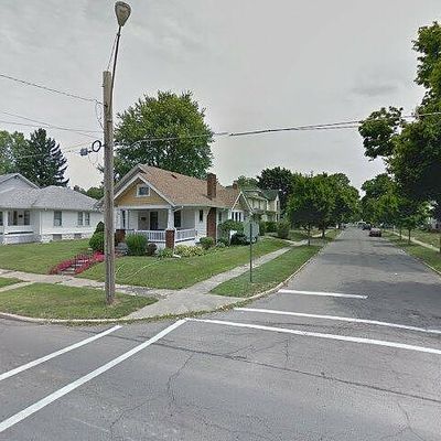 122 Lincoln Ave, Bellefontaine, OH 43311