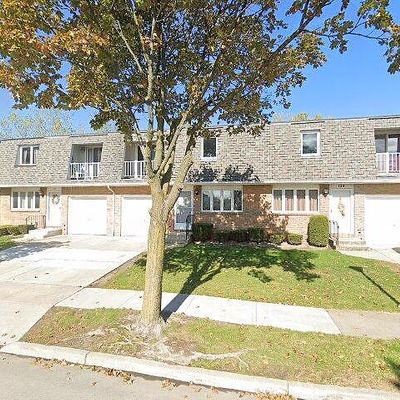 122 Rebecca Park, Buffalo, NY 14207