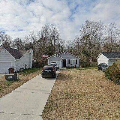 123 Sweetwater Dr, Jacksonville, NC 28540