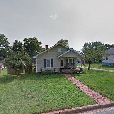 124 Hill St, Wellford, SC 29385