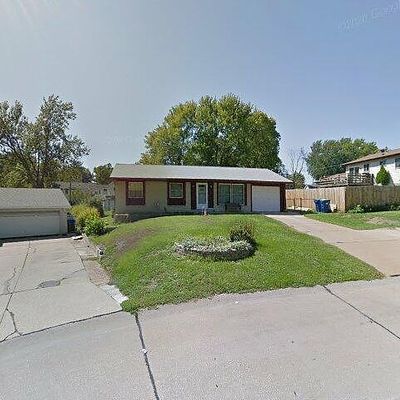 12428 Bernie Ln, Maryland Heights, MO 63043