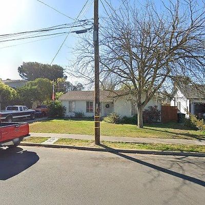 1265 Magnolia St, Oakdale, CA 95361