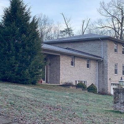 127 Ranson Ln, Ona, WV 25545