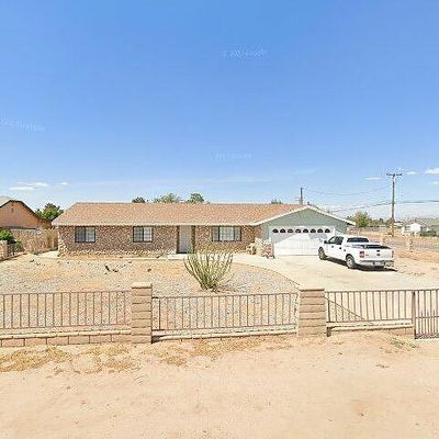 15292 Mission St, Hesperia, CA 92345