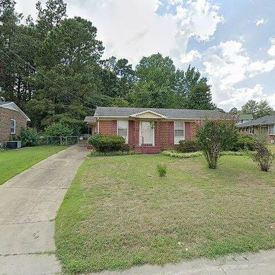 1533 Edgecombe Ave, Fayetteville, NC 28301