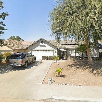 1550 E Vine Ct, Visalia, CA 93292