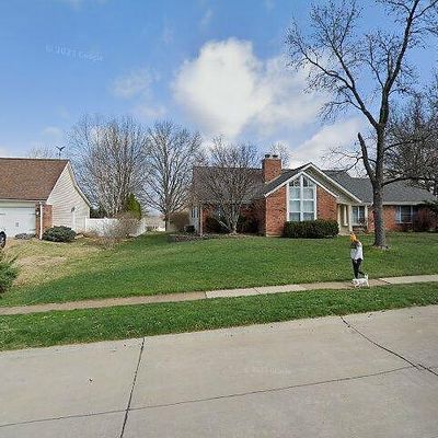 15511 Country Ridge Dr, Chesterfield, MO 63017