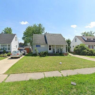 15516 Walvern Blvd, Maple Heights, OH 44137