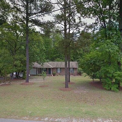 157 Edinburgh Dr, Carthage, NC 28327