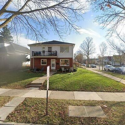 1601 E Lake Bluff Blvd, Milwaukee, WI 53211