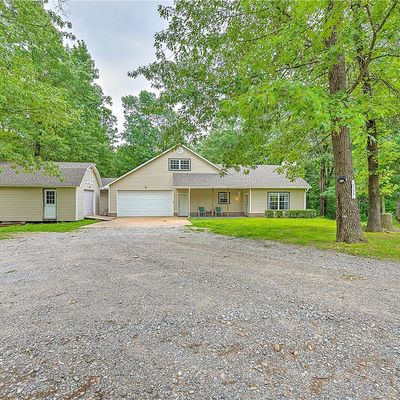 16194 Smith Rd, Gravette, AR 72736