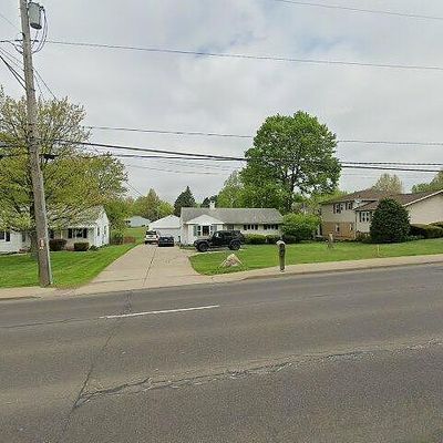 1633 Graham Rd, Stow, OH 44224