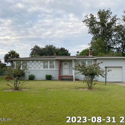 1645 Clemson Rd, Jacksonville, FL 32217