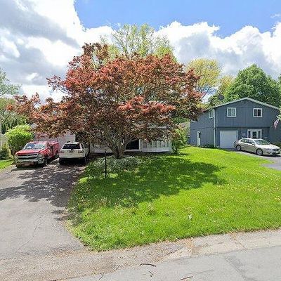 165 Beverly Dr, Rochester, NY 14625