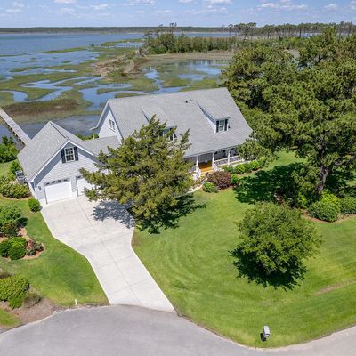 166 Heron Point Rd, Beaufort, NC 28516