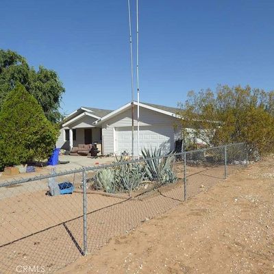 16722 Pauhaska Rd, Apple Valley, CA 92307