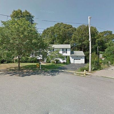 17 Allison Ct, Riverside, RI 02915