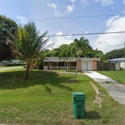 1701 York Ct, Fort Pierce, FL 34982