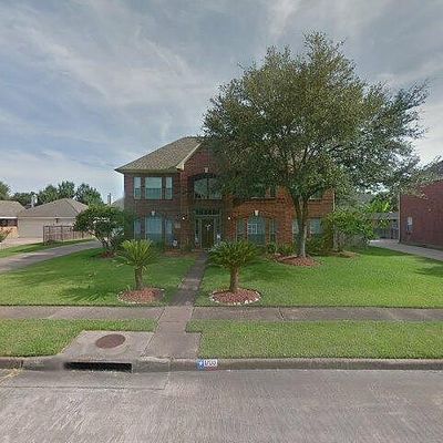 1706 Sunmeadow Blvd, Friendswood, TX 77546