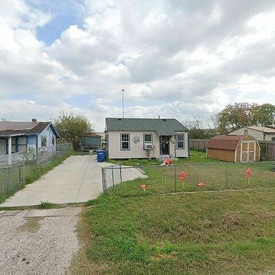 142 Gibson Ln, Corpus Christi, TX 78406