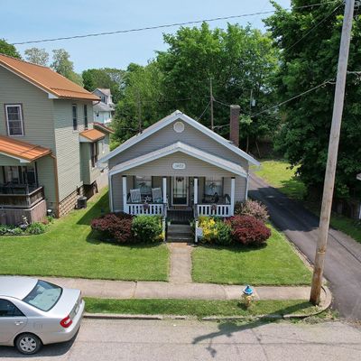 1422 Stanton Ave, Zanesville, OH 43701