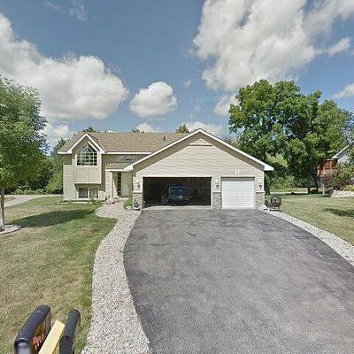 1422 Sun Bird Ln, Faribault, MN 55021