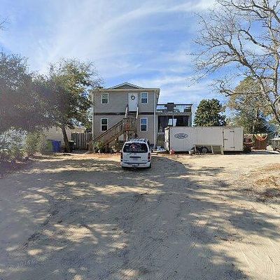 143 Ne 11 Th St, Oak Island, NC 28465