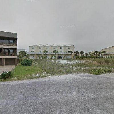 1440 Paradise Point Dr #32, Navarre, FL 32566