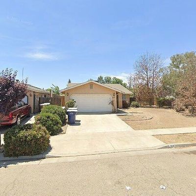 1447 Deer Creek St, Tulare, CA 93274