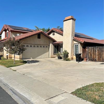 145 Breezewood St, Corona, CA 92879