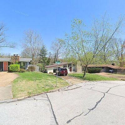 1471 Trelane Ave, Saint Louis, MO 63126