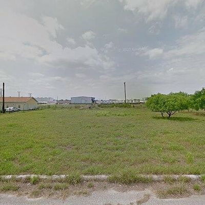 14811 Swisher St, Elmendorf, TX 78112