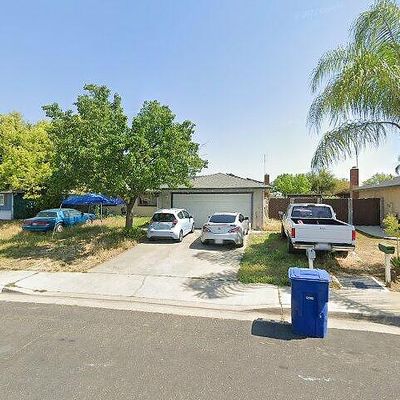 1487 Bernadine Dr, Clovis, CA 93611