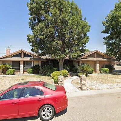 1514 W Lark Ave, Visalia, CA 93291